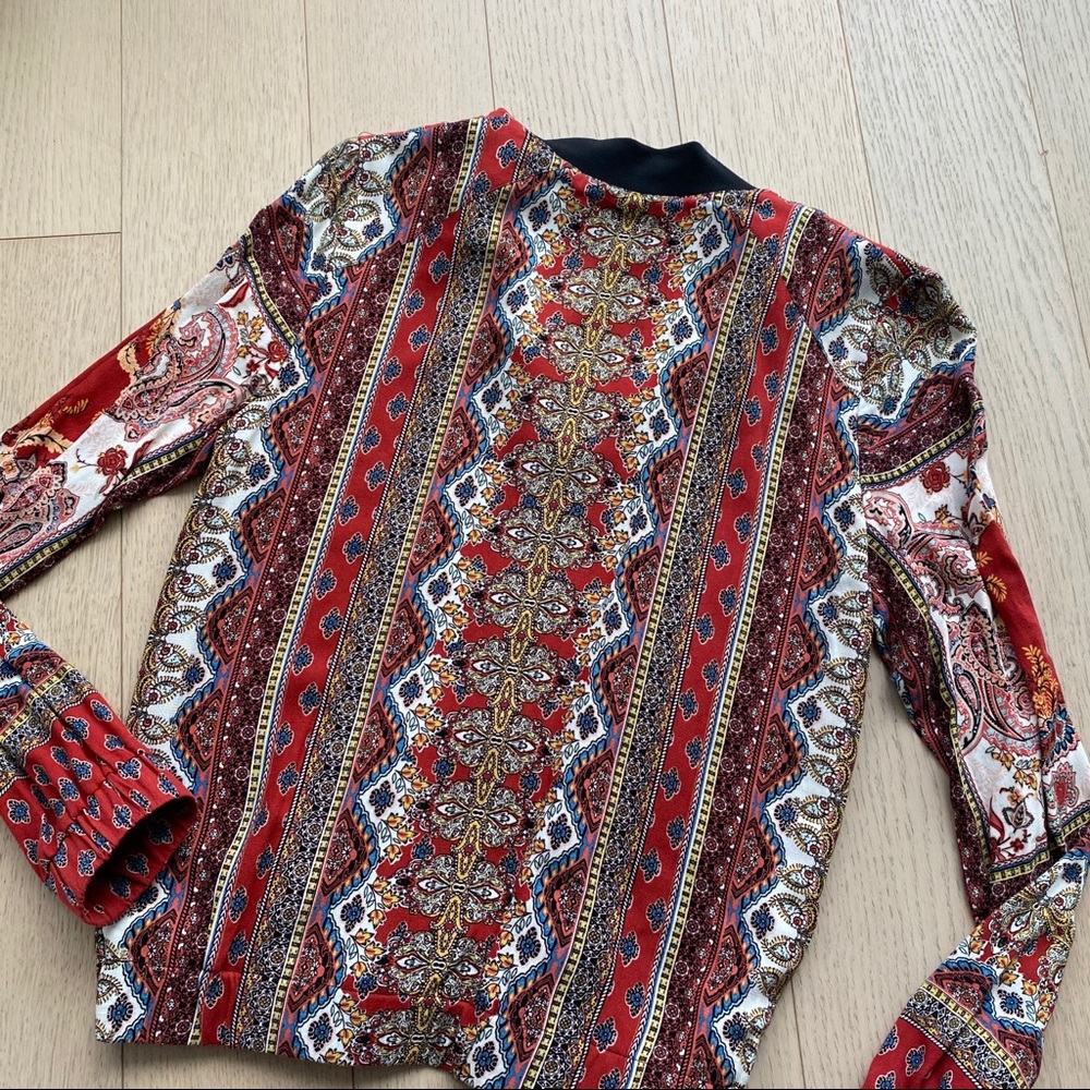 Unique Front Zip Bomber Jacket - Picture 4 of 10